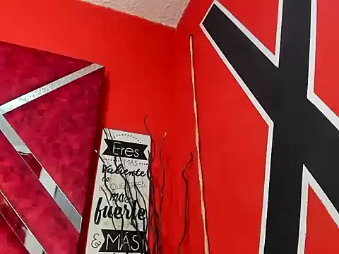 chrisstin foxx  online show from 04-17-26, 05:32