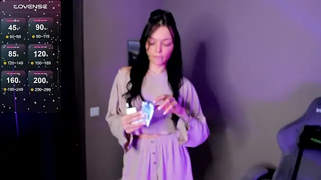 Snapshot of SweetMary_adam chatting on 03-24-26, 01:49 SweetMary adam online show from 03-24-26, 01:49