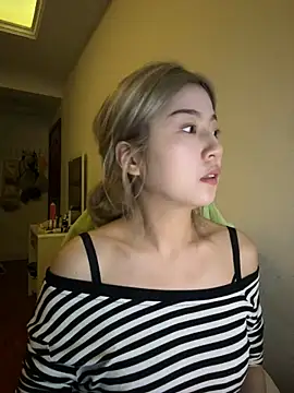 Olivia PINK0322 online show from 05-15-26, 01:51