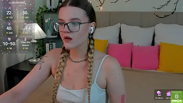 Emma peach online show from 07-16-26, 07:36