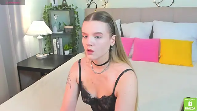 Emma peach online show from 08-08-26, 07:32
