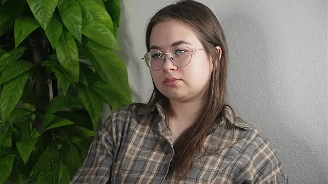 TiffaneySpikes online show from 03-23-26, 10:52