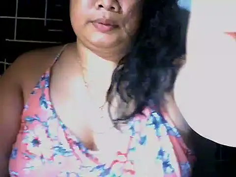 Snapshot of wild_Joan chatting on 06-06-26, 01:49 wild Joan online show from 06-06-26, 01:49