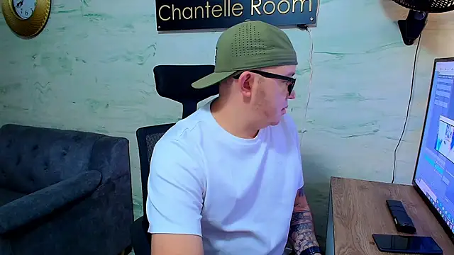 maximo daddy online show from 04-24-26, 12:40