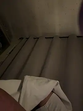 Snapshot of Kadenj92 chatting on 03-25-26, 10:27 Kadenj92 online show from 03-25-26, 10:27