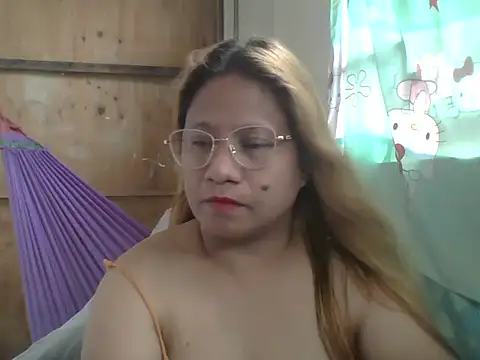 PinayChristine online show from 06-02-26, 02:02