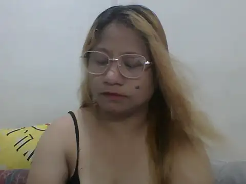 PinayChristine online show from 06-21-26, 02:36