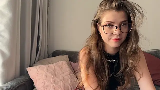 Snapshot of eva_si chatting on 03-23-26, 10:19 eva si online show from 03-23-26, 10:19