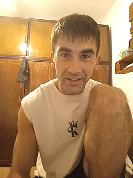 Snapshot of Tomasselo chatting on 03-28-26, 02:55 Tomasselo online show from 03-28-26, 02:55