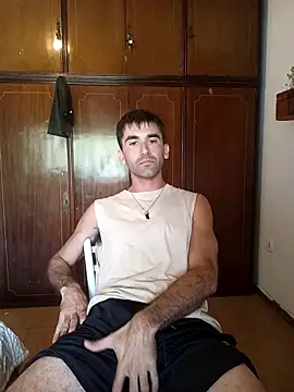 Snapshot of Tomasselo chatting on 03-28-26, 07:35 Tomasselo online show from 03-28-26, 07:35