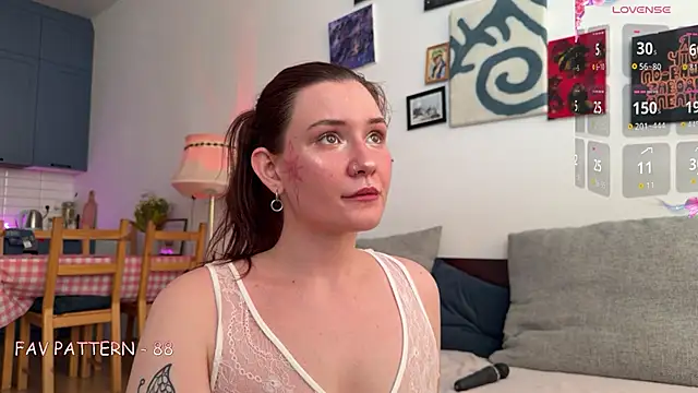AurikTrix online show from 06-16-26, 01:52