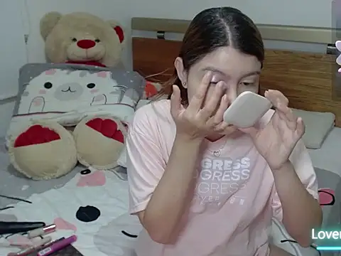 Snapshot of honey-blossom chatting on 03-30-26, 09:21 honey-blossom online show from 03-30-26, 09:21