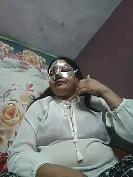 Snapshot of Sabkiaski chatting on 07-15-26, 05:51 Sabkiaski online show from 07-15-26, 05:51