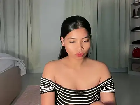 Snapshot of zafarina_18 chatting on 03-31-26, 02:50 zafarina 18 online show from 03-31-26, 02:50