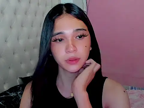 Snapshot of allaboutlara_ chatting on 04-06-26, 11:11 allaboutlara online show from 04-06-26, 11:11