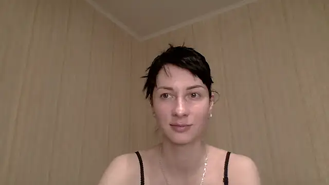 Snapshot of _Mademoiselle_ chatting on 03-25-26, 01:50 Mademoiselle online show from 03-25-26, 01:50
