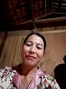 Snapshot of -Numin- chatting on 03-25-26, 01:06 -Numin- online show from 03-25-26, 01:06