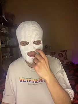 Snapshot of Pinkie__Pie_ chatting on 04-08-26, 10:15 Pinkie Pie online show from 04-08-26, 10:15