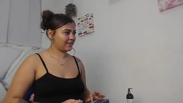 AlannaHarper online show from 06-25-26, 02:43