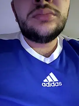 Snapshot of Suedlander7162 chatting on 03-26-26, 09:42 Suedlander7162 online show from 03-26-26, 09:42