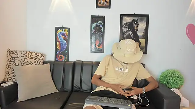 sweet rose72 online show from 05-08-26, 01:44