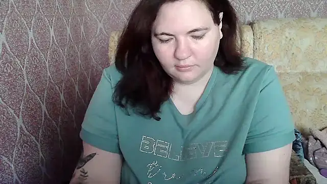 Snapshot of ElviraOreilllyX chatting on 04-08-26, 06:24 ElviraOreilllyX online show from 04-08-26, 06:24