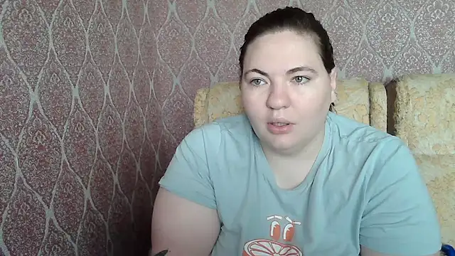 Snapshot of ElviraOreilllyX chatting on 04-18-26, 07:56 ElviraOreilllyX online show from 04-18-26, 07:56