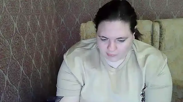 Snapshot of ElviraOreilllyX chatting on 04-22-26, 06:31 ElviraOreilllyX online show from 04-22-26, 06:31