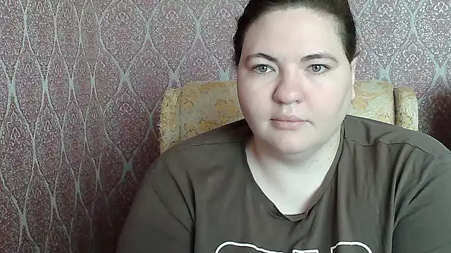 Snapshot of ElviraOreilllyX chatting on 04-27-26, 07:06 ElviraOreilllyX online show from 04-27-26, 07:06
