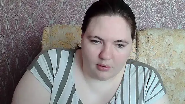 Snapshot of ElviraOreilllyX chatting on 05-04-26, 06:53 ElviraOreilllyX online show from 05-04-26, 06:53