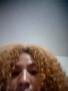 Snapshot of SolashLitzy_Curly chatting on 06-08-26, 06:14 SolashLitzy Curly online show from 06-08-26, 06:14