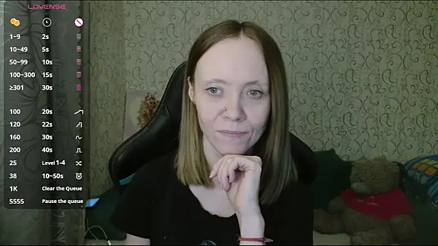 Snapshot of Ricky_Chadwick_ chatting on 04-05-26, 04:48 Ricky Chadwick online show from 04-05-26, 04:48