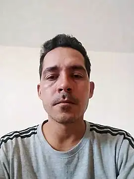 Gabriel leon33 online show from 04-10-26, 02:33