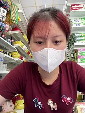 Snapshot of Bethiencute chatting on 05-21-26, 05:47 Bethiencute online show from 05-21-26, 05:47