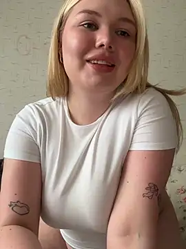 cutiejuliee online show from 06-29-26, 01:22