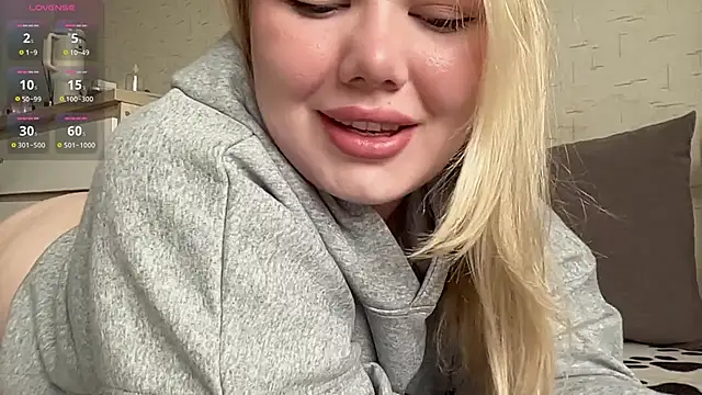 cutiejuliee online show from 07-06-26, 01:19