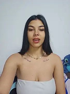Snapshot of Crissdesire chatting on 06-16-26, 02:30 Crissdesire online show from 06-16-26, 02:30