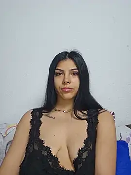 Snapshot of Crissdesire chatting on 06-20-26, 05:43 Crissdesire online show from 06-20-26, 05:43