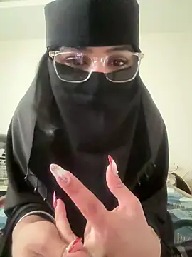 Snapshot of karandeep_kaur_isback chatting on 03-25-26, 07:14 karandeep kaur isback online show from 03-25-26, 07:14