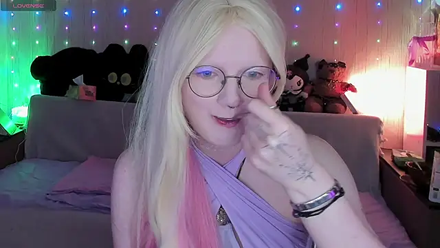 JulietFisher online show from 06-07-26, 01:43