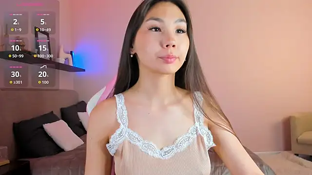 Snapshot of LexieLee chatting on 07-17-26, 02:29 LexieLee online show from 07-17-26, 02:29