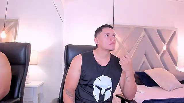 Chriss Diamond online show from 04-19-26, 08:11