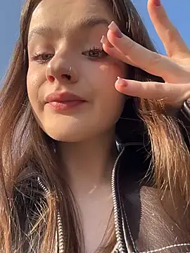 Snapshot of your_babymila chatting on 03-30-26, 12:17 your babymila online show from 03-30-26, 12:17