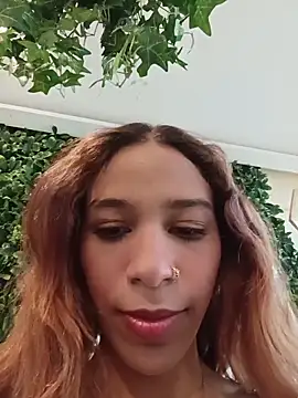 ValerieWoodsl online show from 05-13-26, 07:22