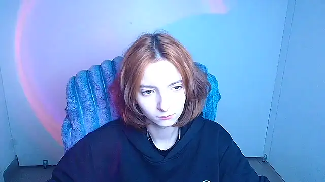 Butterfly Milly online show from 04-27-26, 11:30