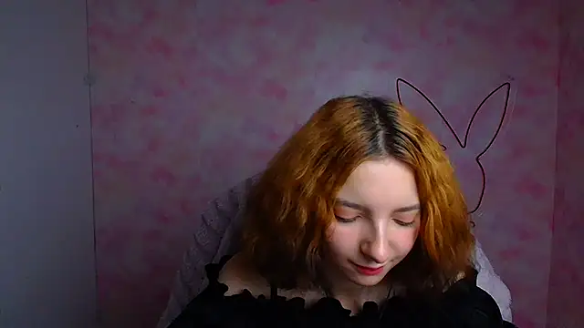 Butterfly Milly online show from 06-30-26, 05:52