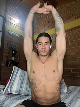 Snapshot of Noe_Blake chatting on 04-07-26, 03:07 Noe Blake online show from 04-07-26, 03:07