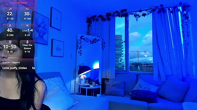emilydolly  online show from 05-12-26, 11:18
