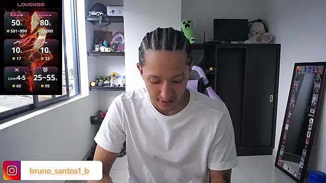 Snapshot of Bruno_santos1 chatting on 05-20-26, 01:17 Bruno santos1 online show from 05-20-26, 01:17