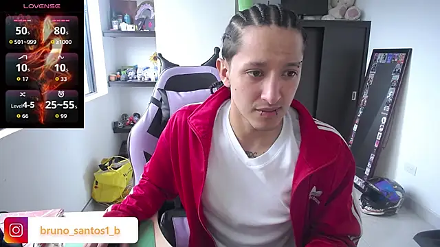 Snapshot of Bruno_santos1 chatting on 05-25-26, 01:17 Bruno santos1 online show from 05-25-26, 01:17